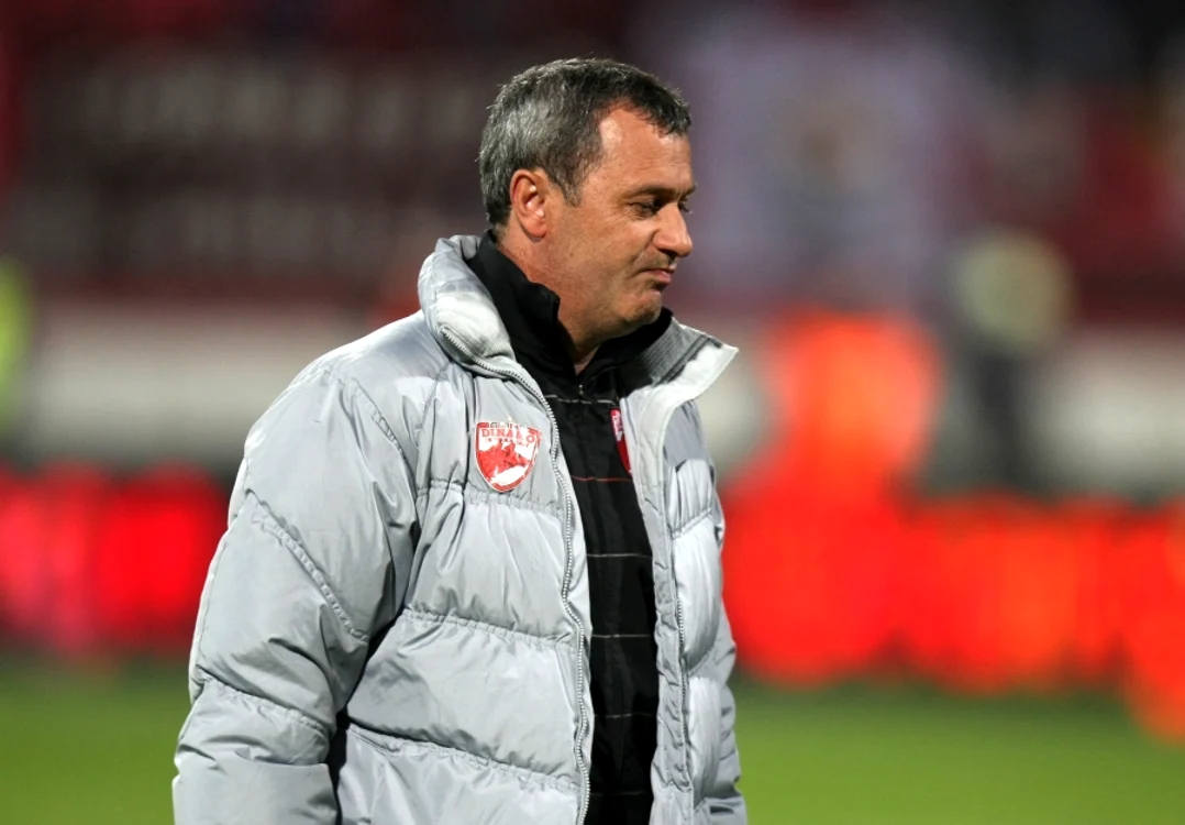 Mircea Rednic a început al treilea mandat de antrenor la Dinamo în mai 2015Foto: arhiva Click!