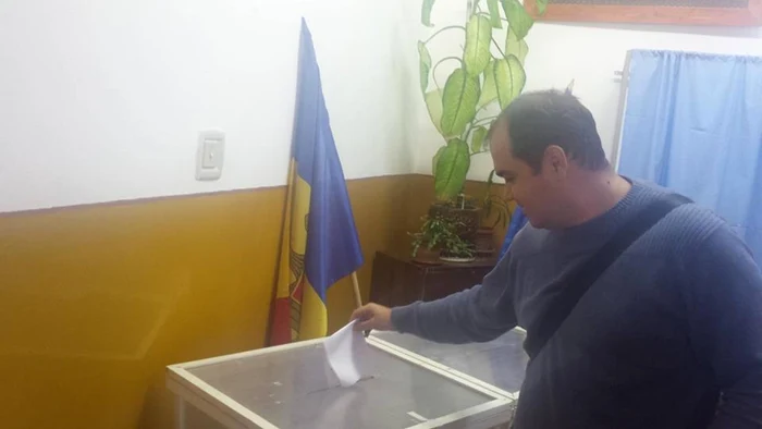 Basarabenii votează şi la Timişoara FOTO Ştefan Both