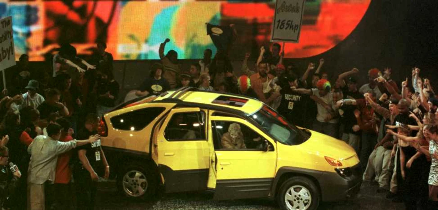 Pontiac Aztek ocupă locul I în topul celor mai proaste maşini din toate timpurile FOTO Reuters