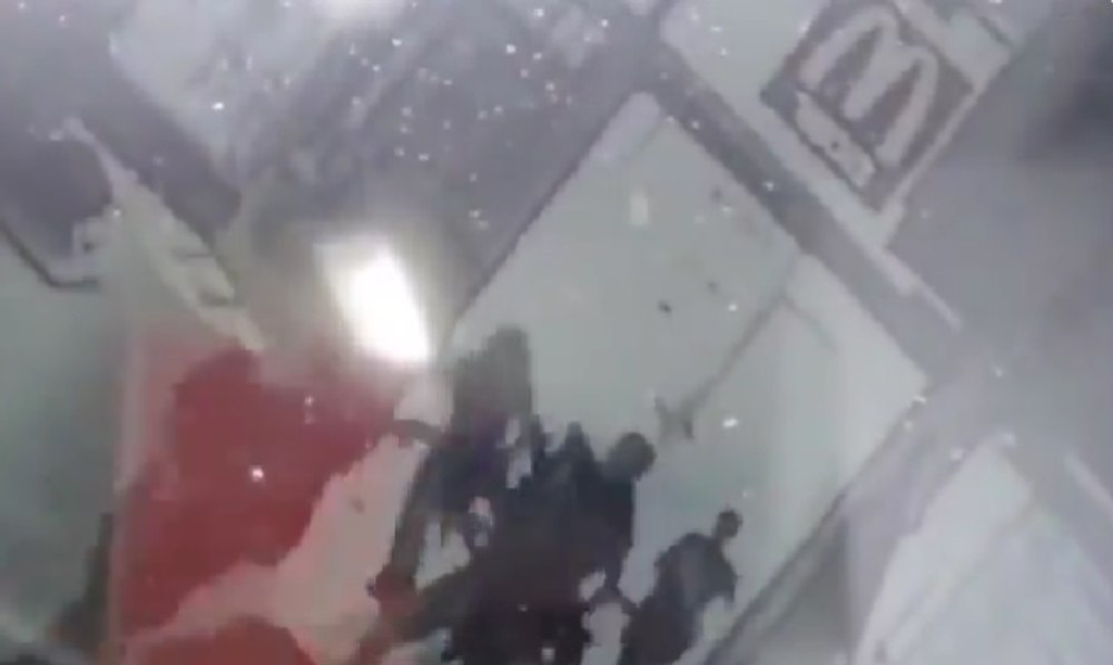 Atac armat la un McDonald's din sudul Israelului. Un mort și 10 răniți