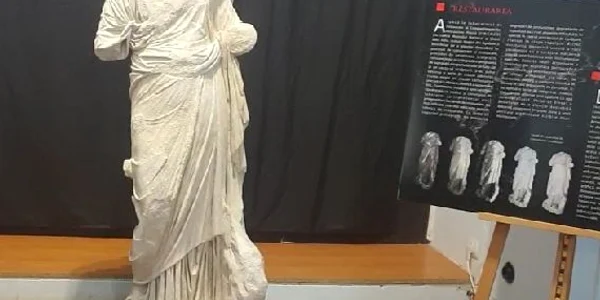 statuie alba1 jpg