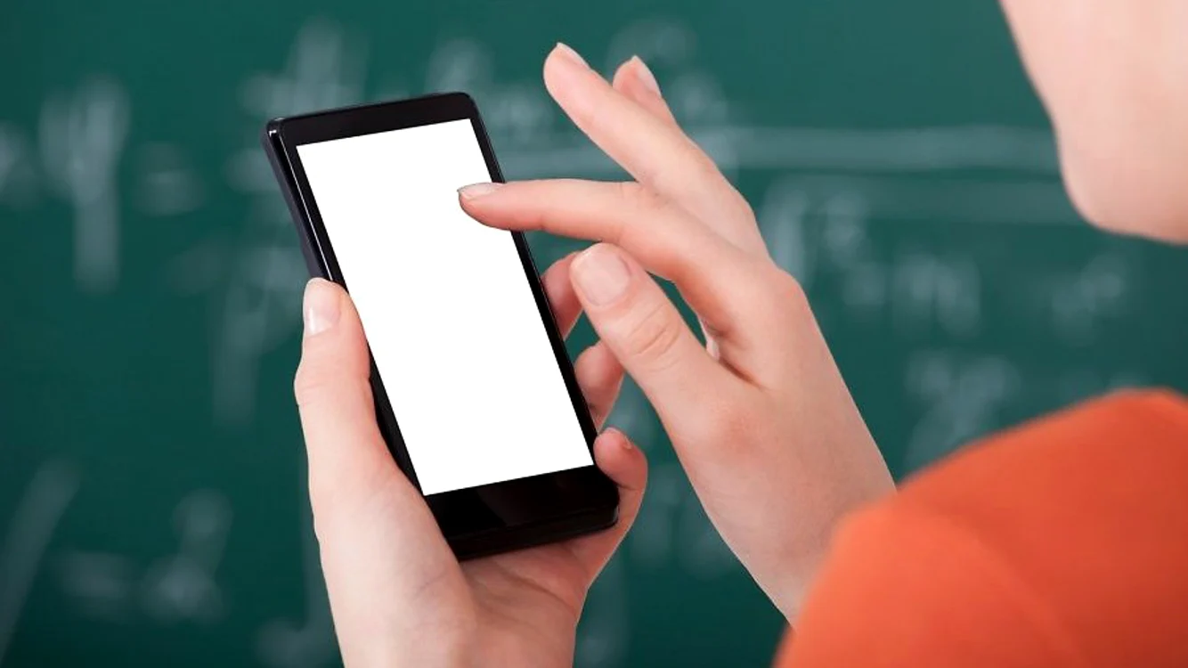
    Interacțiunea cu un smartphone  