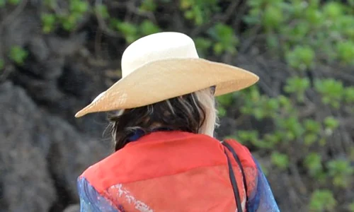 Exclusive    Fergie And Josh Duhamel Hit The Beach For NYE jpeg