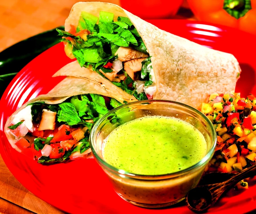 fajitas cu pui si sos de usturoi jpeg