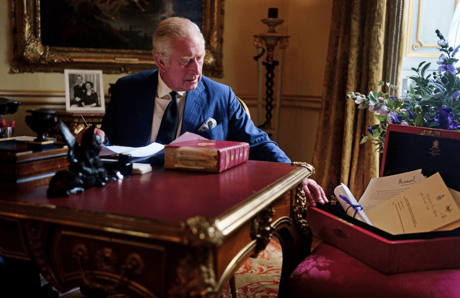 Prima imagine cu regele Charles îndeplinindu-și atribuțiile oficiale, publicată de Palatul Buckingham