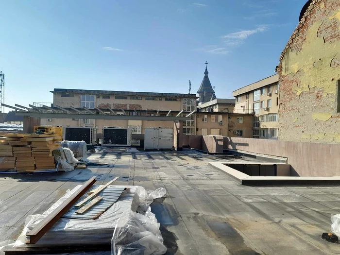 Cafe-cinema pe acoperișul de la Studio FOTO Ștefan Both