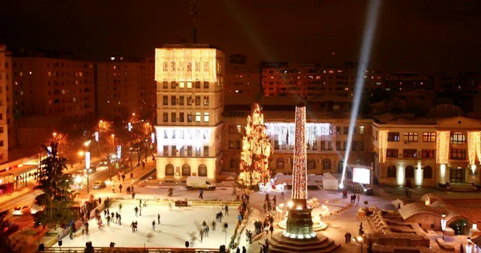 Centrul Focșaniului împodobit de sărbători FOTO: Primăria Focșani