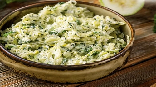 salata de dovlecei jpg