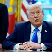 Donald Trump Biroul Oval FOTO EPA EFE jpg