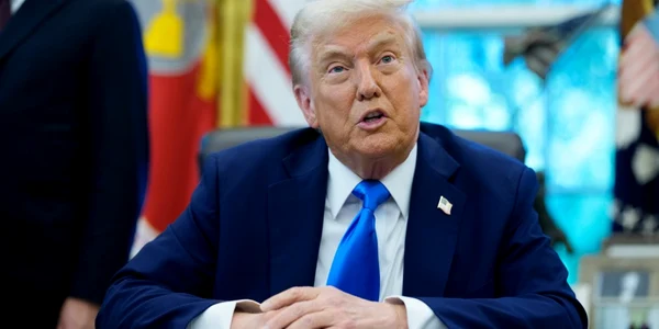 Donald Trump Biroul Oval FOTO EPA EFE jpg