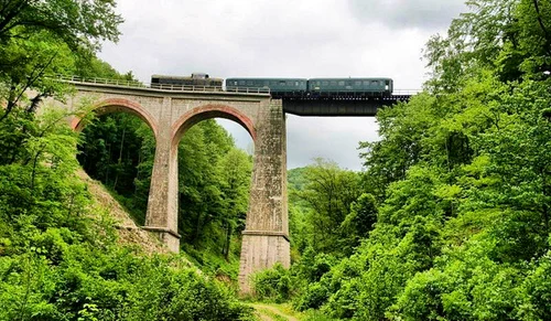 Semmeringul bănățean sau Mocănița Banatului din Caraș Șeverin Foto infotravelromania ro