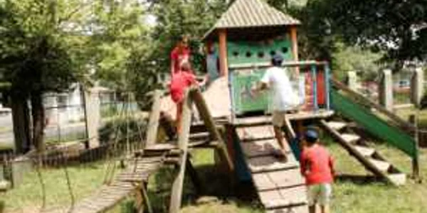 Autorităţile locale au două săptămâni să ia bani de  la Mediu pentru parcuri
