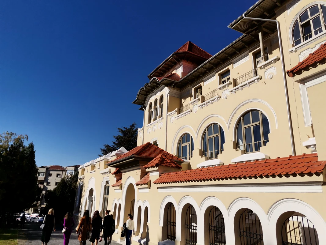 inaugurare sediu judecatoria slatina invitata alina gorghiu   foto alina mitran (12) jpg