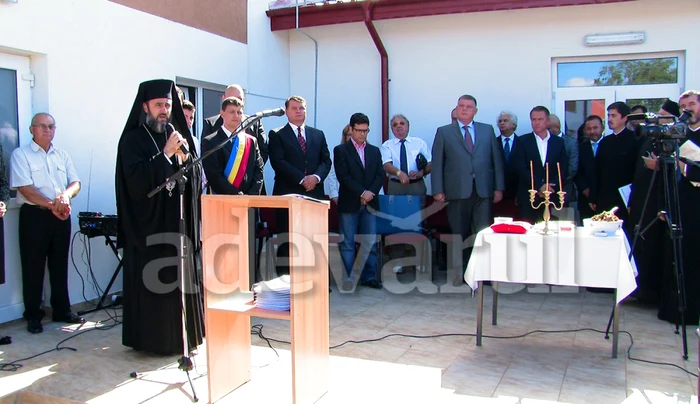 La inaugurarea şcolii din Măteşti au participat numeroase oficialităţi locale FOTO: Iulian Bunilă