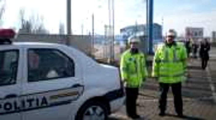 Polițiștii au luat la verificat paznicii