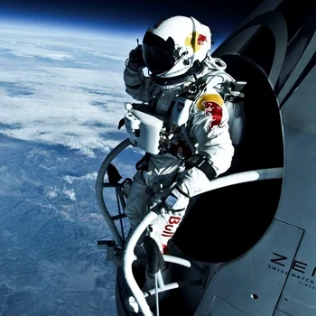 Felix Baumgartner a murit la 56 de ani. FOTO: Instagram