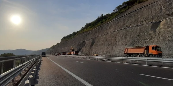 autostrada dealul liliecilor foto daniel guta adevarul