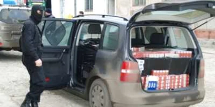 Botoşani: Contrabandă cu ţigări moldoveneşti