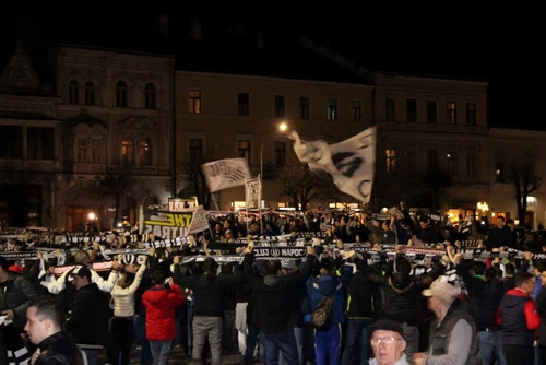 U Cluj miting