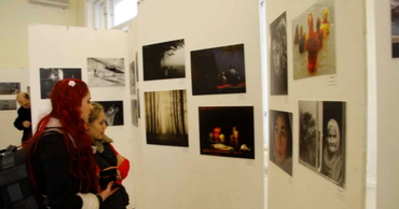 Sibiu: Peste 1600 de lucrări jurizate la al 13-lea Salon Internaţional de Artă Fotografică
