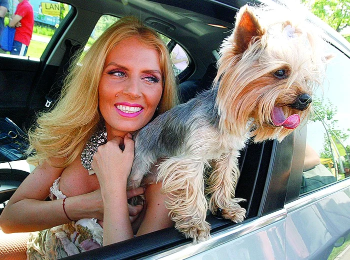 Andreea Bănică:  “Nino s-a îmbolnăvit  de la o căpuşă”