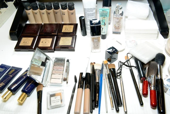 
    Produsele de machiaj pot fi adevărate focare de infecţieFoto: Getty  