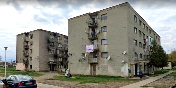 Blocu din Călan Foto googlemaps jpg