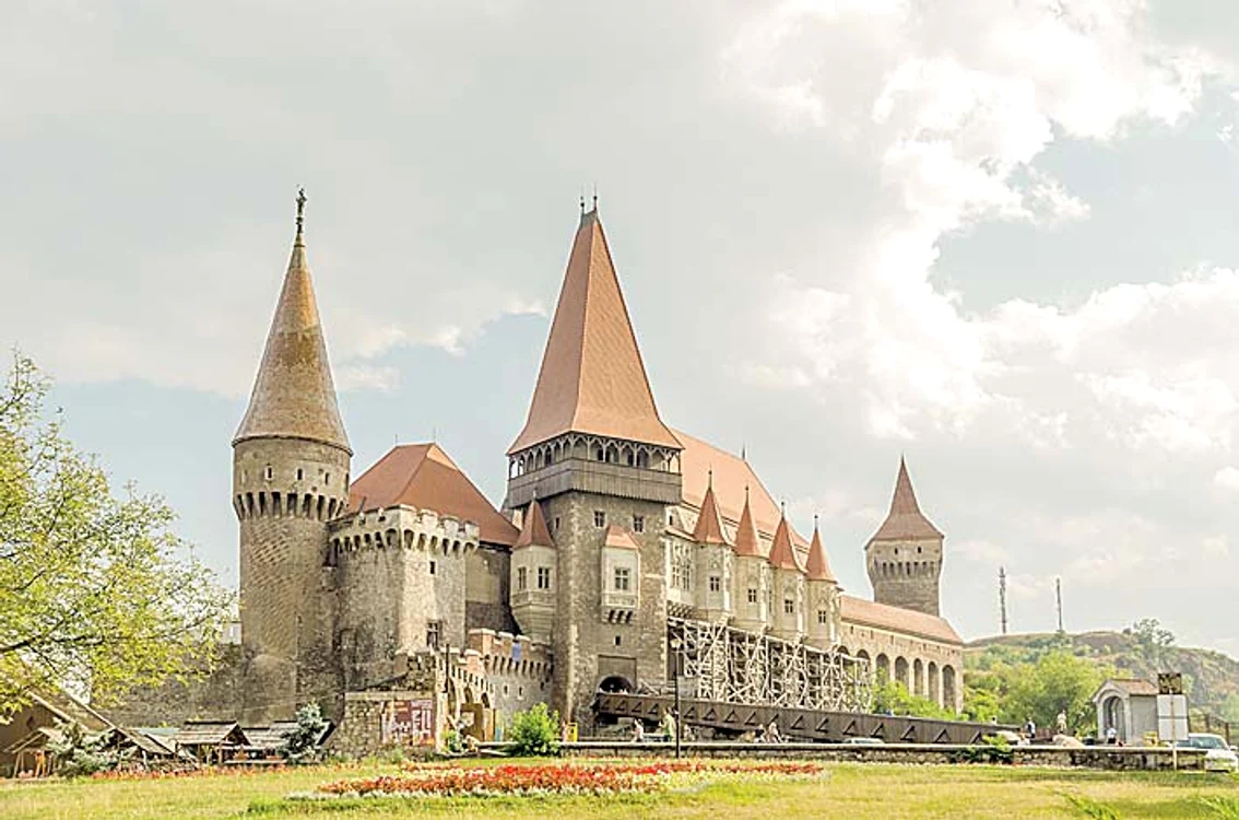 Castelul Corvinilor