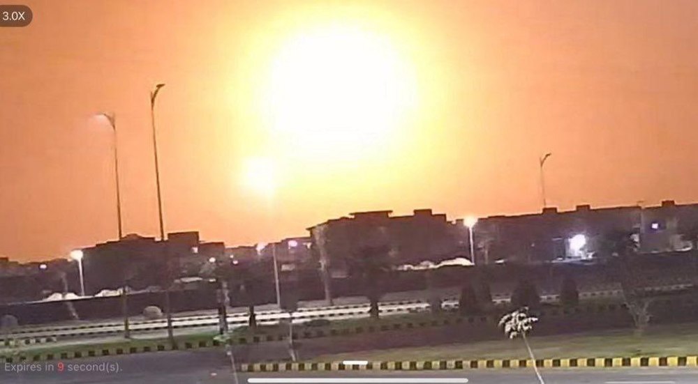 Război între două state nucleare. India lovește în Pakistan, Islamabadul ripostează: avioane doborâte, civili uciși, iar lumea își ține răsuflarea