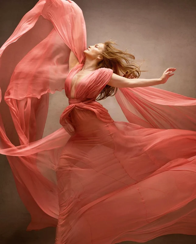 Jennifer Lopez, Vogue Magazine