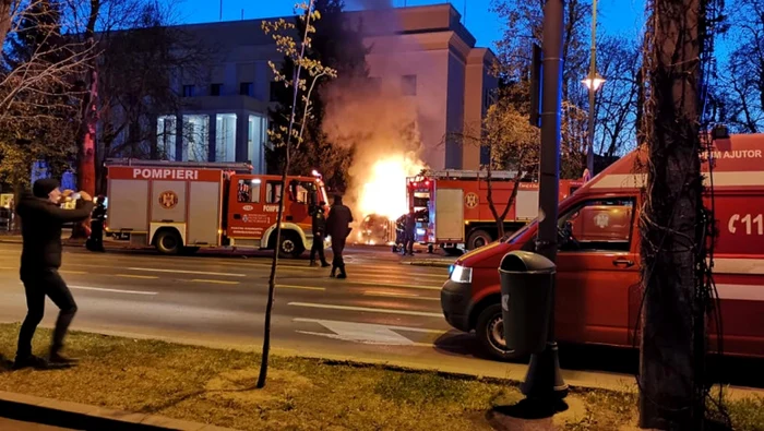 Incendiu langa ambasada Rusiei în Bucureşti FOTO Facebook