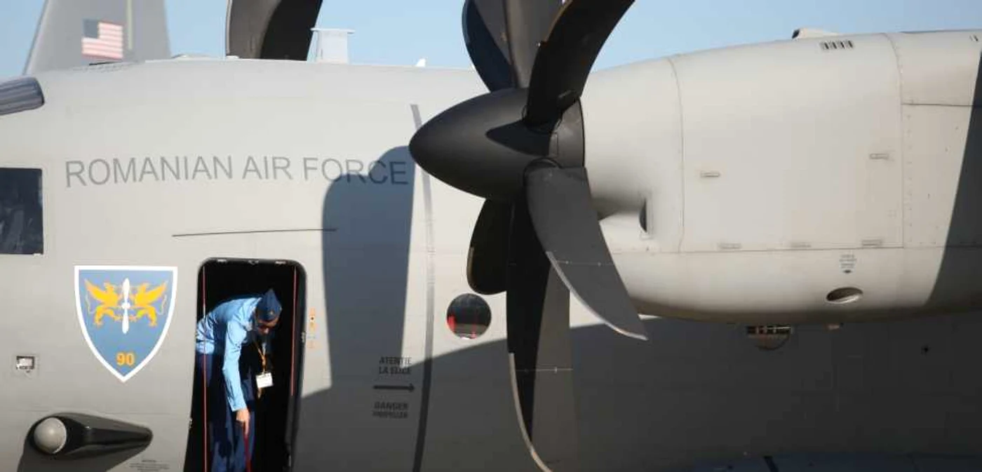 Transportoare masini blindate drone elicoptere de transport şi avioane de vânătoare vor putea fi vazute la cea de-a VI-a ediţie a expoziţiei de apărare aeronautică securitate naţională şi cibernetică Black Sea Defense and Aerospace - BSDA 2016 la Com