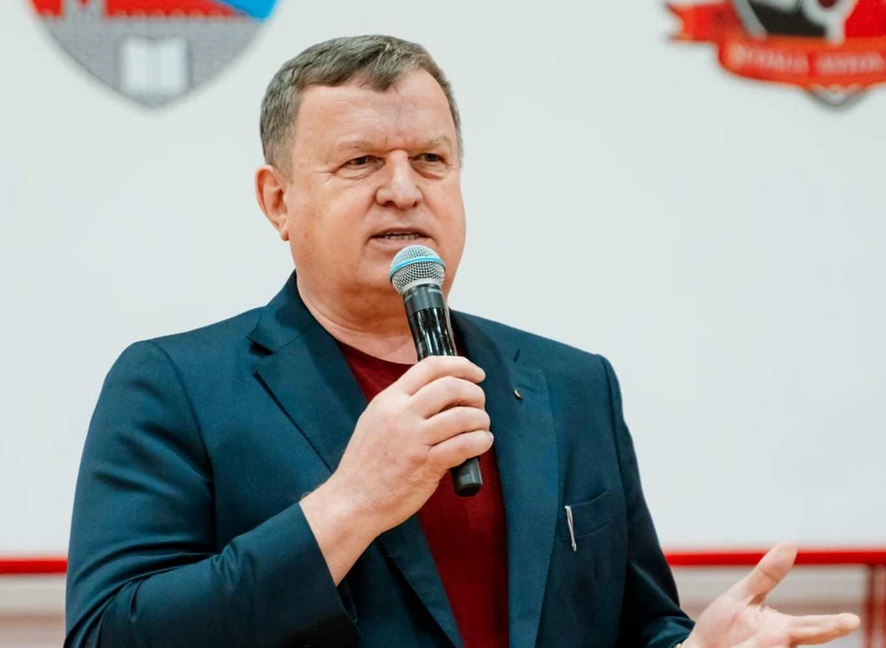 Păcănelele nu dispar din Râmnicu Vâlcea. Primarul care a stat aproape doi ani după gratii i-a convins pe consilieri că sunt profitabile pentru oraș