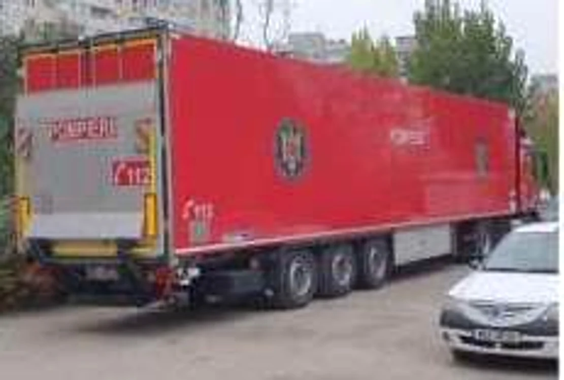 Camioanele morgă stau în curțile spitalelor ca să preia pacienții decedați