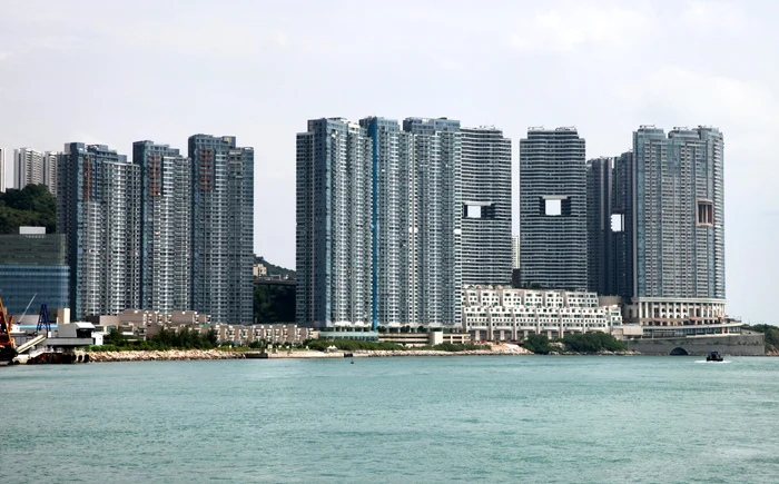 Blocurile cu găuri sunt emblematice pentru Hong Kong