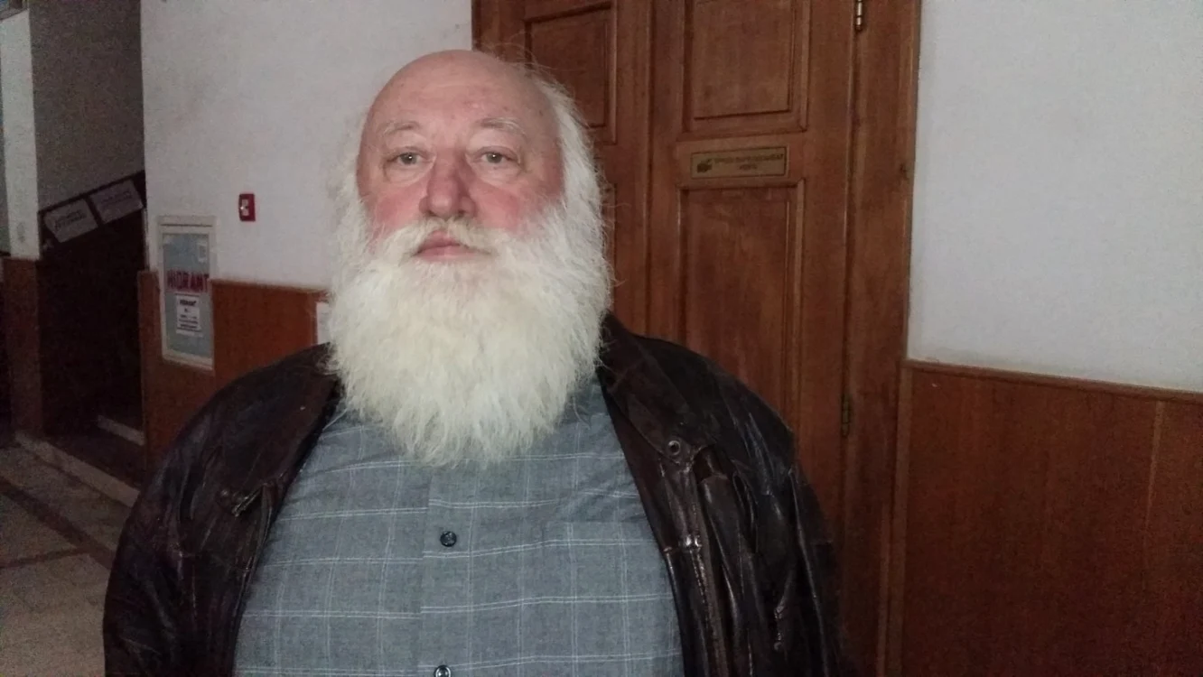 Mihai Boghianu trebuie să plătească 14.000 de lei pentru că a lovit două persoane după ce una dintre ele şi-ar fi  înfipt mâinile în barba sa FOTO Daniel Dancea