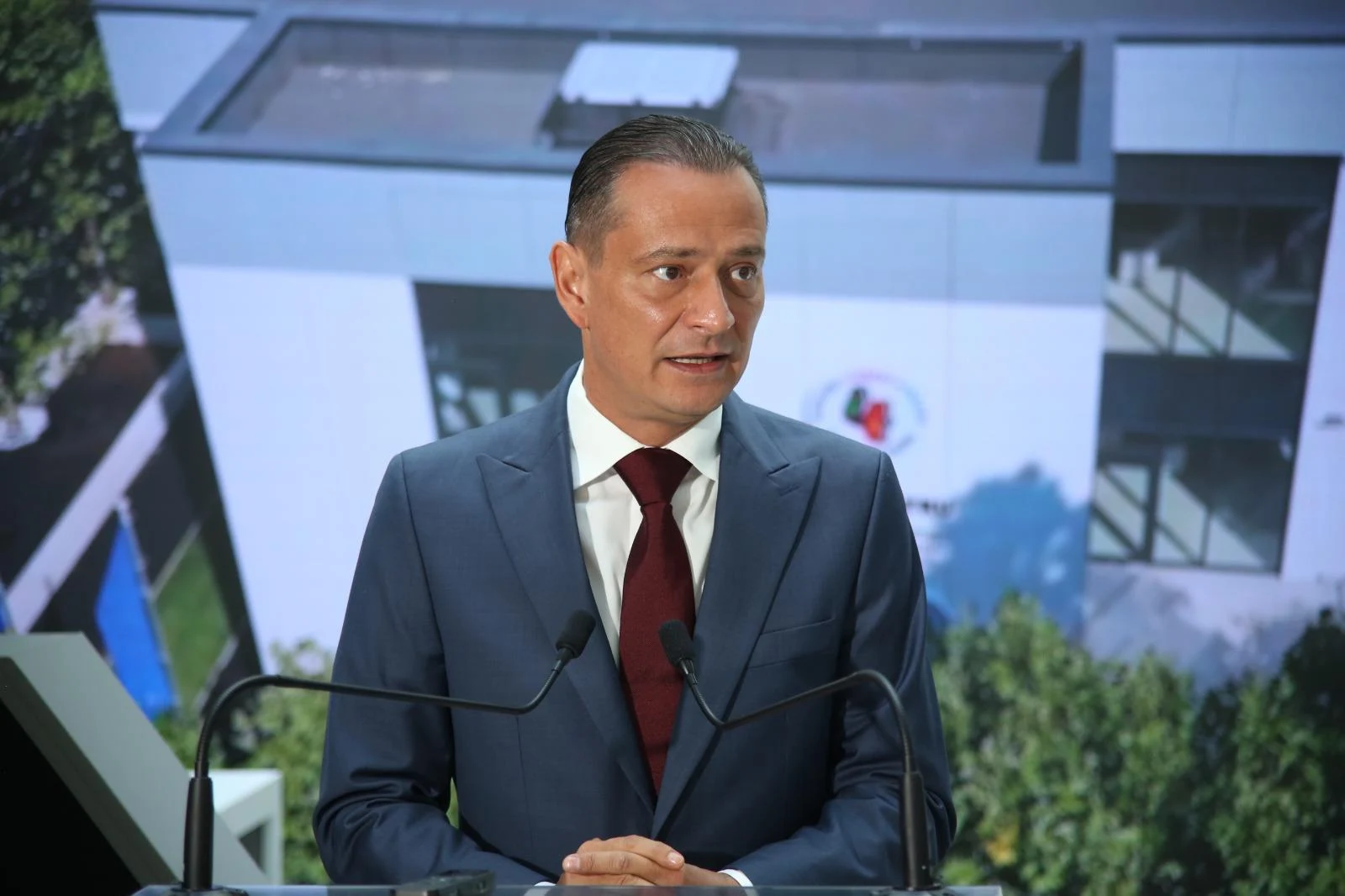 Daniel Băluță, despre veniturile sale: „Mi-a scăzut leafa cu 10% în urma ordonanțelor austeritățiii”