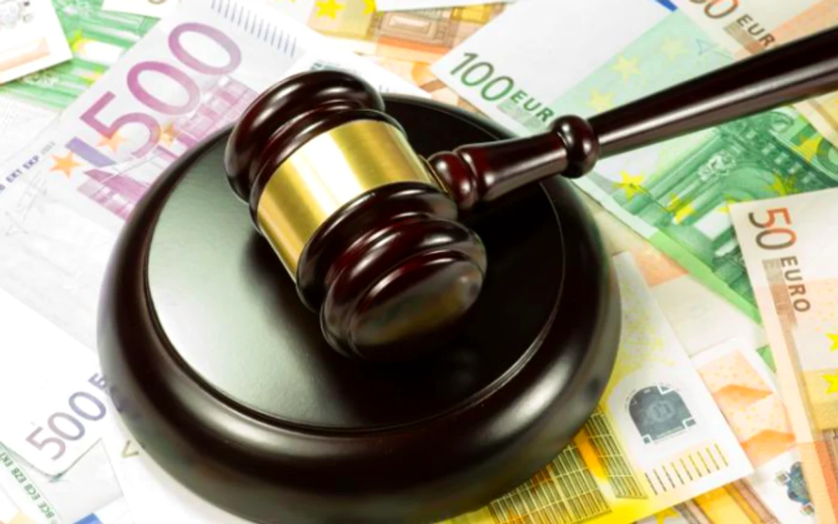 Omul de afaceri a plătit 15.000 de euro pentru o sentință favorabilă FOTO digi.ro