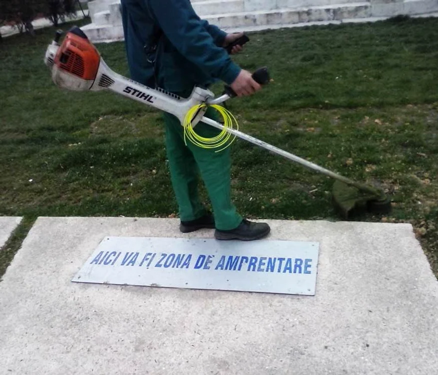 Cu ochii n 3,14 jpeg