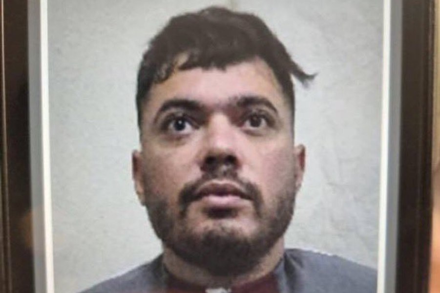 Cine este Mohamed Amra, supranumit „Musca“, deținutul evadat în ambuscada în care au fost uciși doi polițiști francezi
