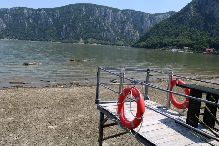 dunare scazuta la dubova FOTO Alexandra Georgescu