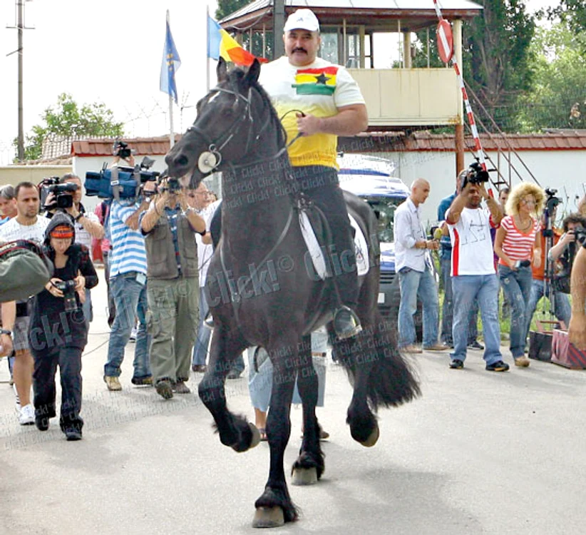 În 2010, Nuţu Cămătaru a plecat de la puşcărie pe cal