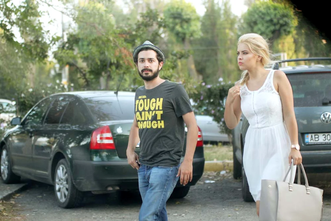 
    Marius Moga şi iubita lui, Bianca Lăpuşte, au fost surprinşi împreună, la MamaiaFoto: Mihai Ionescu  