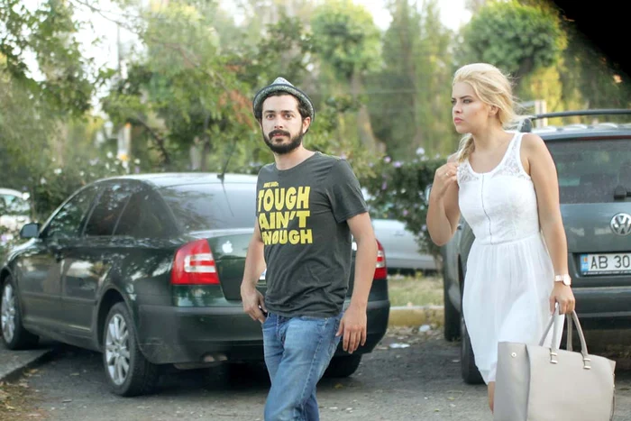 
    Marius Moga şi iubita lui, Bianca Lăpuşte, au fost surprinşi împreună, la MamaiaFoto: Mihai Ionescu  