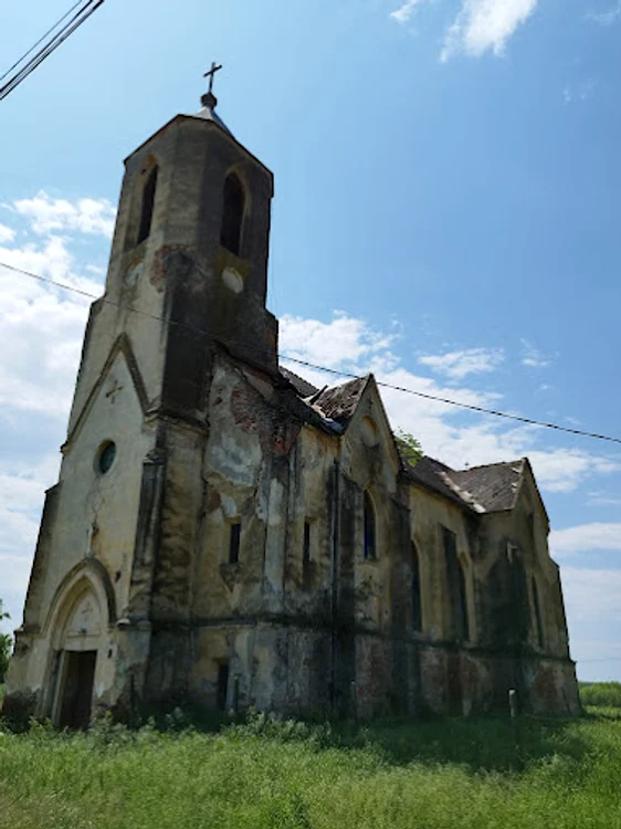 Biserica a fost dărâmată FOTO Arpad Toth
