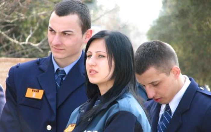 Elevii au fost entuziasmaţi de primele contacte cu munca în Poliţie. 