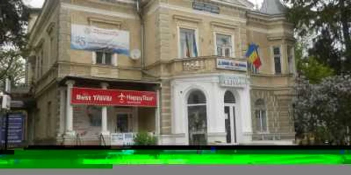 Casa preotului cărturar Isopescu este disputată între moştenitorii săi şi sindicalişti. FOTO Dănuţ Zuzeac