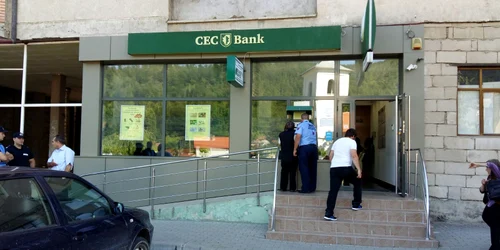 cec bank zlatna jpg