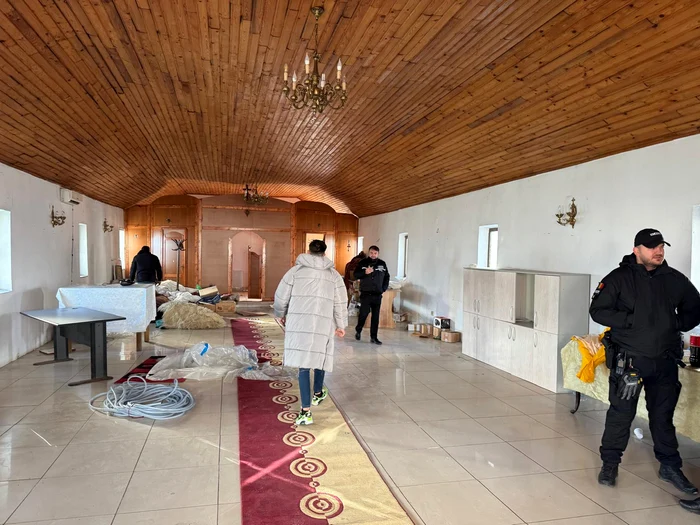 Imagine din interiorul uneia dintre anexele bisericii. Foto A.I.
