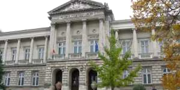 Bastonul lui Mihai Eminescu se află expus la Muzeul Judeţean Argeş